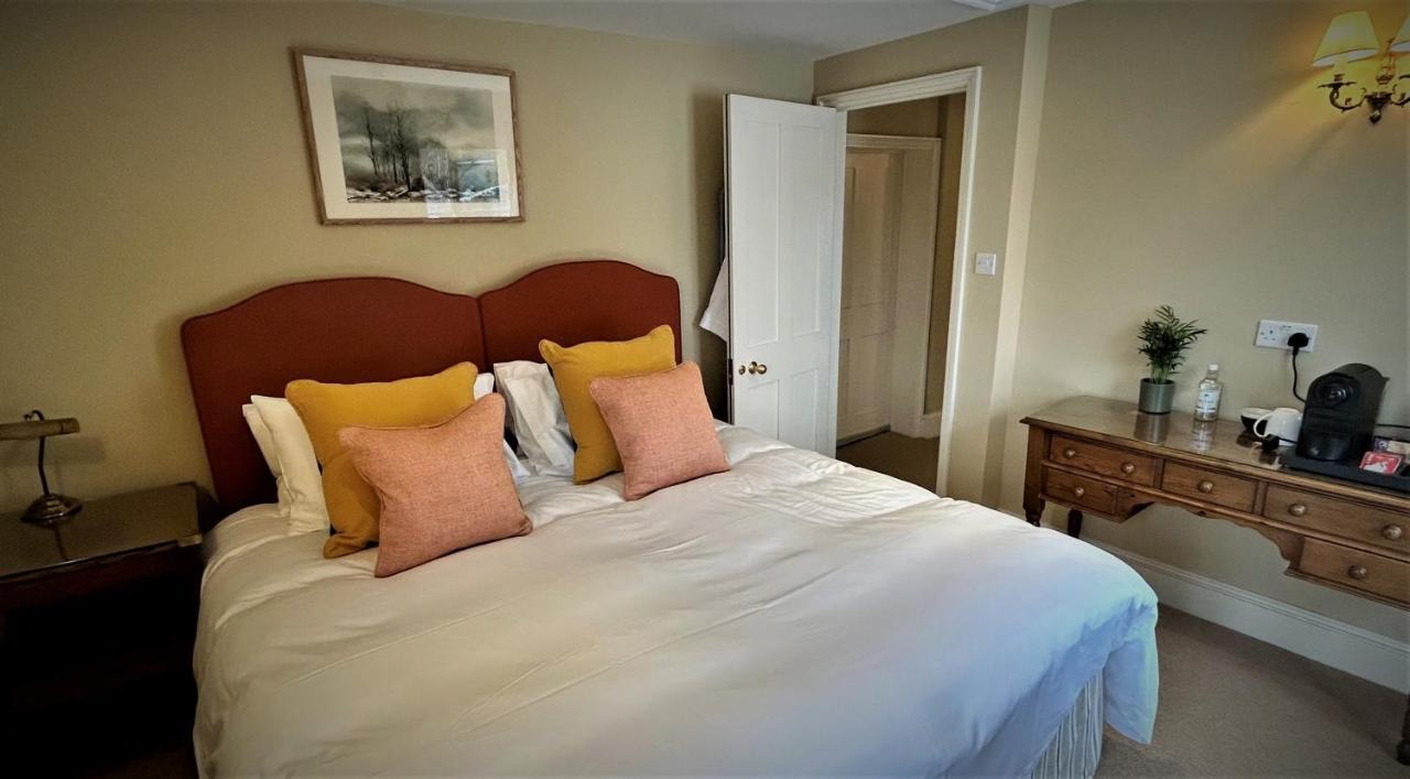 Hotel The Kings Head Dorking Exteriér fotografie
